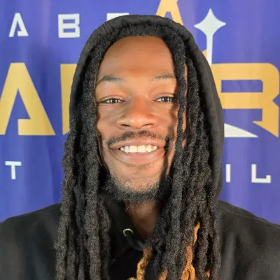 Reggie-headhost